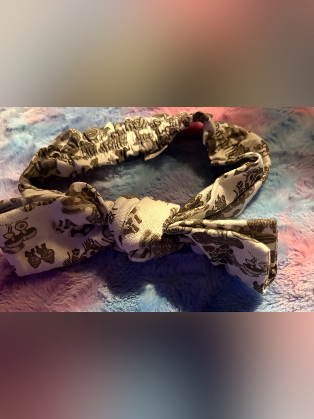 Kate Quinn girls size large grey mushroom bow